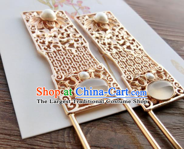 Chinese Classical Palace White Chalcedony Golden Hair Sticks Handmade Hanfu Hair Accessories Ancient Tang Dynasty Empress Carving Lotus Hairpins