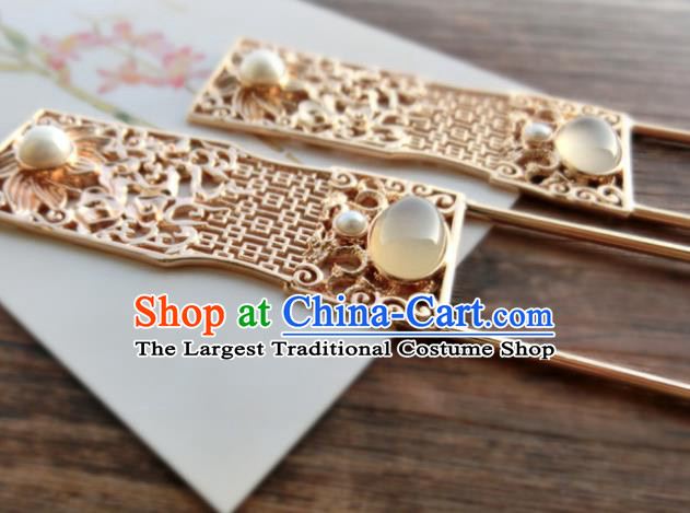 Chinese Classical Palace White Chalcedony Golden Hair Sticks Handmade Hanfu Hair Accessories Ancient Tang Dynasty Empress Carving Lotus Hairpins