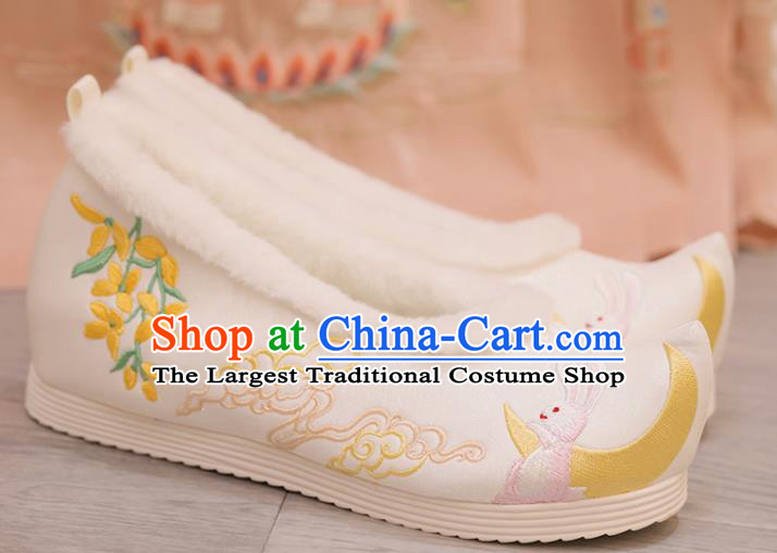China Embroidered Moon Fragrans Rabbit White Shoes Princess Shoes Hanfu Shoes Women Shoes Cloth Shoes Handmade Winter Shoes