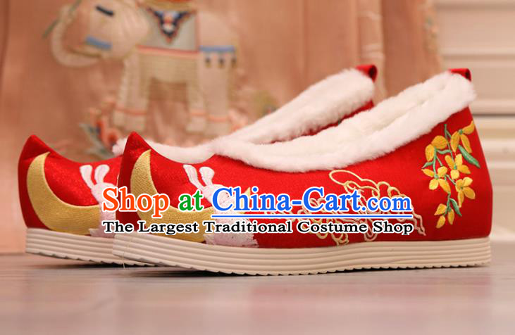 China Hanfu Shoes Embroidered Moon Fragrans Rabbit Shoes Princess Shoes Women Winter Shoes Handmade Red Shoes