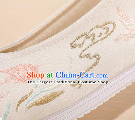 China Ming Dynasty Embroidered Shoes Handmade White Cloth Shoes Hanfu Shoes Female Shoes