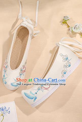China Handmade Embroidered White Bow Shoes Hanfu Princess Shoes Cloth Shoes