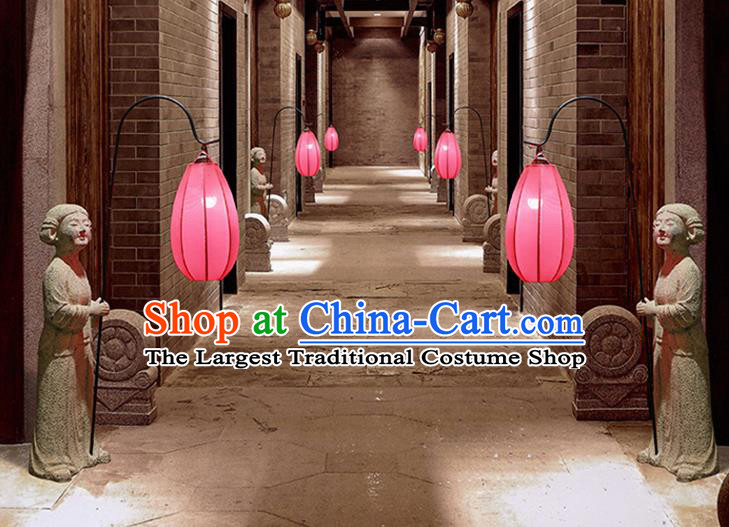 China Traditional Beauty Home Decorations Palace Lady Floor Lamp Handmade Iron Art High Lantern