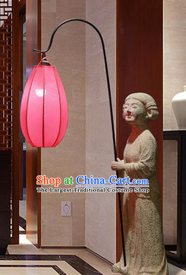 China Traditional Beauty Home Decorations Palace Lady Floor Lamp Handmade Iron Art High Lantern