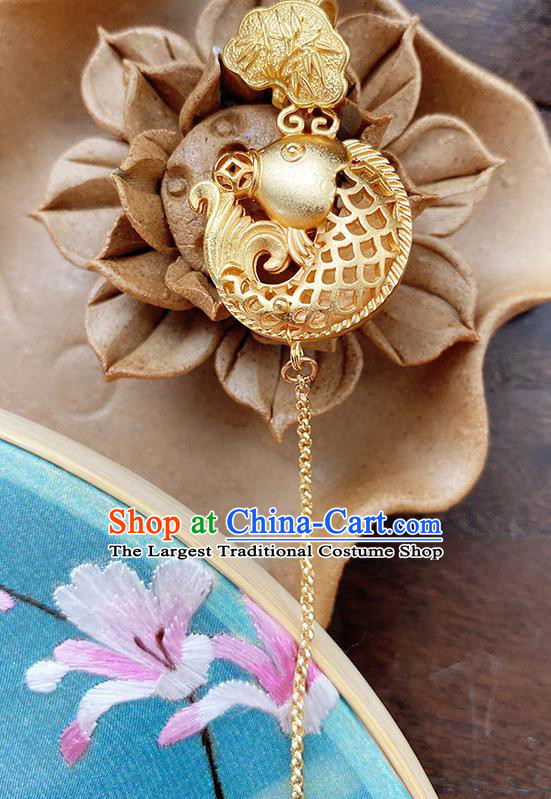 China Traditional Cheongsam Golden Fish Brooch Classical Sachet Pendant Accessories