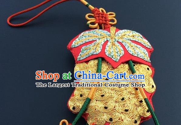 China Embroidery Golden Grape Craft Traditional Embroidered Car Pendant Accessories
