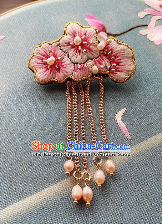 China Traditional Embroidered Pink Plum Blossom Brooch Classical Cheongsam Tassel Breastpin Accessories