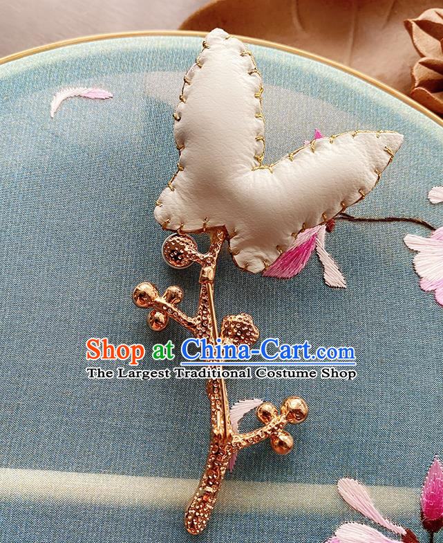 China Classical Cheongsam Breastpin Accessories Traditional Embroidered Butterfly Brooch