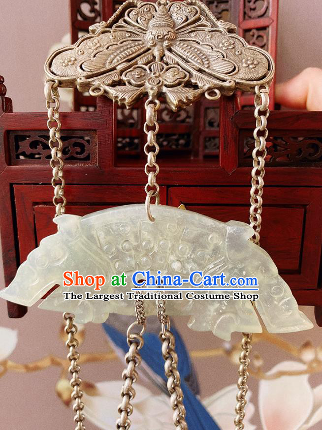 China Classical Cheongsam Jade Dragon Accessories Traditional Carving Silver Brooch