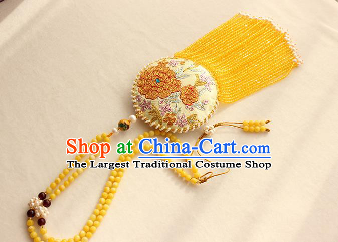 China Classical Yellow Beads Tassel Accessories Women Jewelry Handmade Traditional Embroidered Sachet Necklace