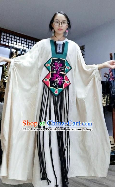Chinese National Clothing Embroidered White Dress Traditional Women Embroidery Costume
