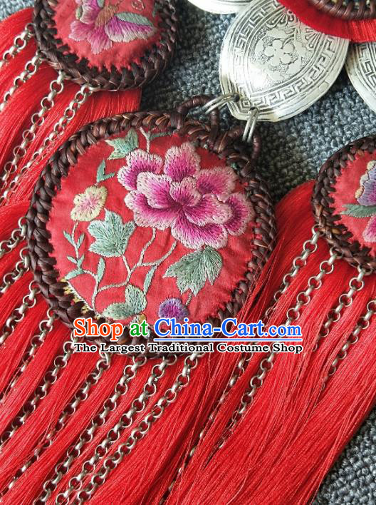 China Traditional Red Tassel Necklace Accessories Handmade Women Jewelry National Embroidered Silver Necklet