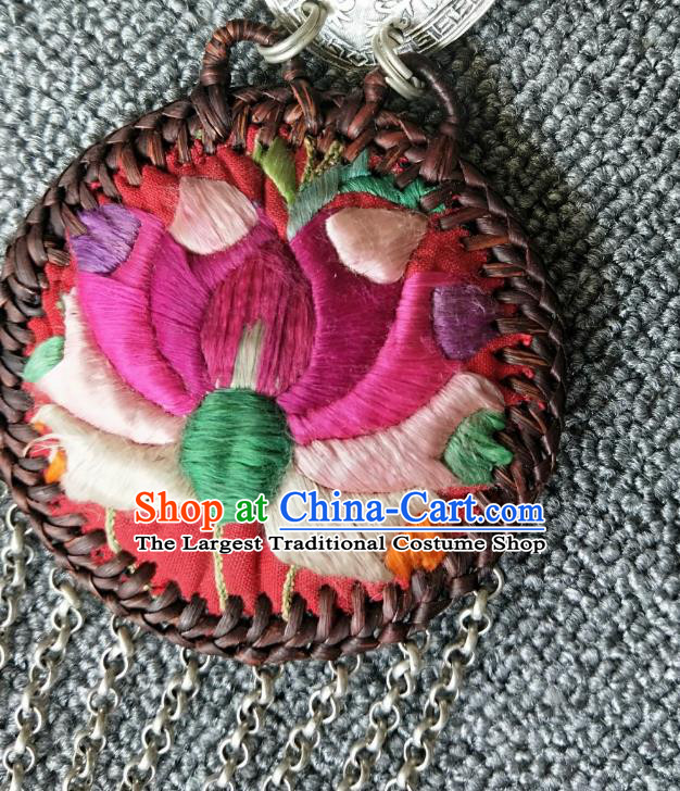 China Traditional Ethnic Bells Tassel Necklace Accessories Handmade Women Jewelry National Embroidered Silver Flower Necklet