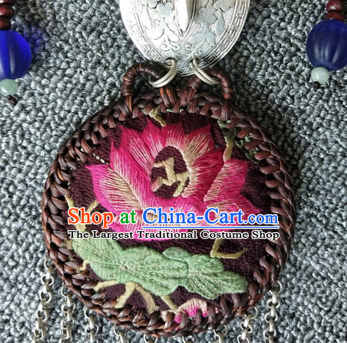 China Traditional Ethnic Bells Tassel Necklace Accessories Handmade Women Jewelry National Embroidered Silver Flower Necklet