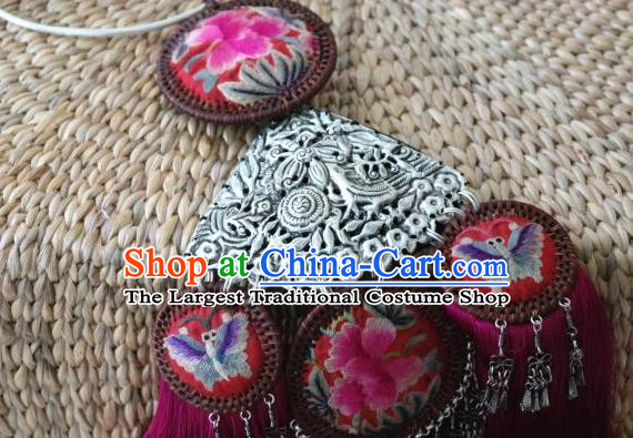 Traditional China Miao Nationality Embroidered Accessories Handmade Ethnic Silver Jewelry Rosy Tassel Necklace