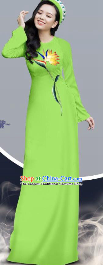 Vietnamese Traditional Clothing Long Dress with Loose Pants Outfits Women Fashion Asian Vietnam Light Green Ao Dai Cheongsam
