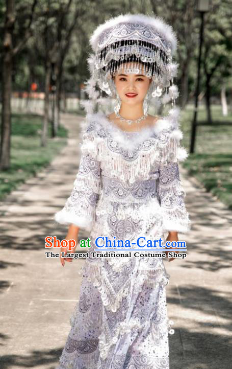 Top Quality China Yunnan Miao Female Clothing Photography Ethnic Minority White Long Dress and Headwear