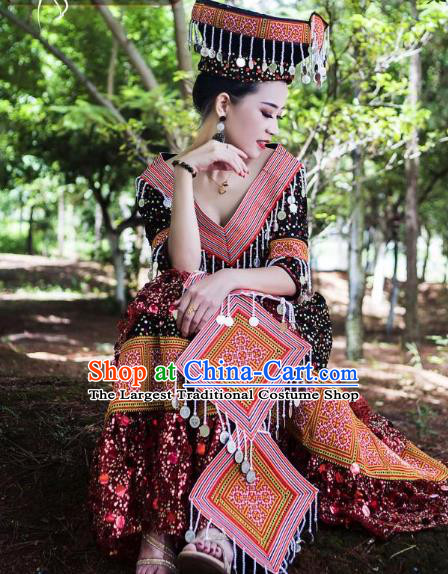 Top China Yunshan Miao Ethnic Costumes Minority Nationality Women Clothing Black Blouse and Long Skirt with Hat Full Set
