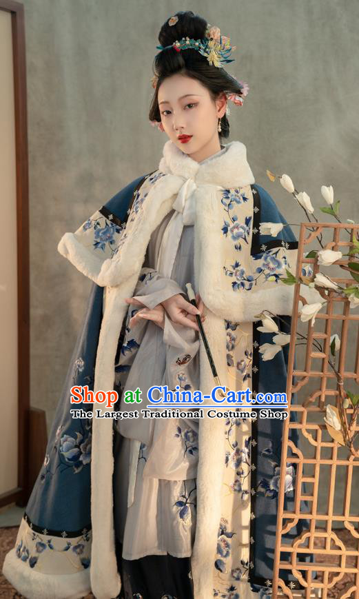 China Ancient Ming Dynasty Noble Mistress Blue Cloak Traditional Hanfu Embroidered Clothing for Women