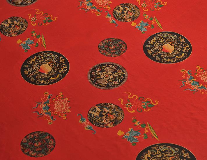 Top Grade Gambiered Guangdong Gauze Chinese Traditional Dragon Peach Pattern Red Silk Drapery Cheongsam Satin Fabric