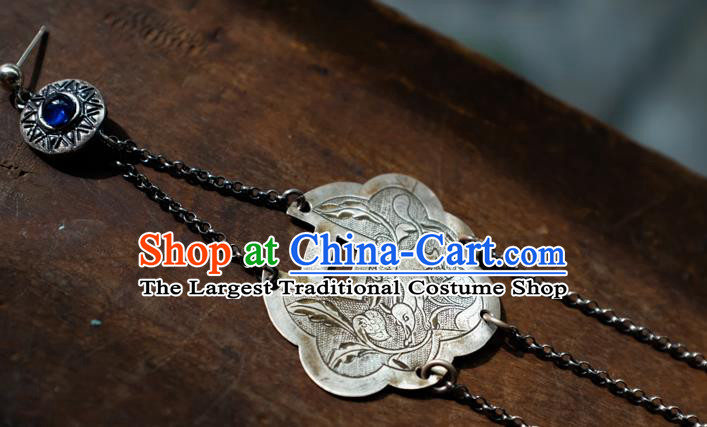 China Traditional Retro Longevity Lock Tassel Earrings Handmade Jewelry Silver Ear Accessories