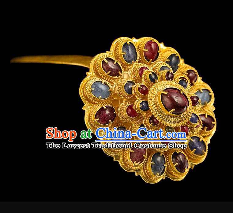 China Traditional Ming Dynasty Hair Crown Handmade Hair Accessories Ancient Empress Golden Gems Hairpin for Women