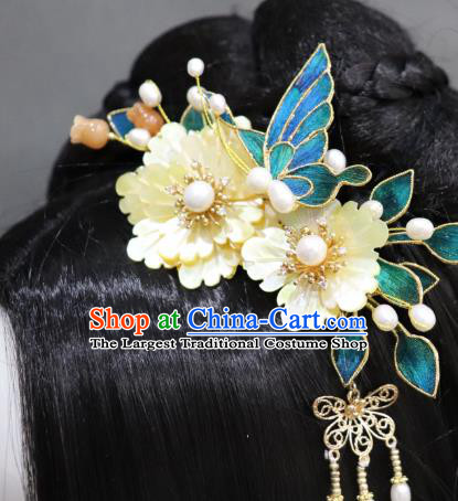 China Ancient Empress Yellow Shell Plum Hairpin Handmade Hair Accessories Traditional Ming Dynasty Pearls Tassel Hair Stick