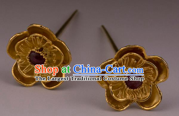 China Ancient Queen Golden Plum Hairpin Handmade Hair Accessories Traditional Ming Dynasty Court Ruby Hair Stick