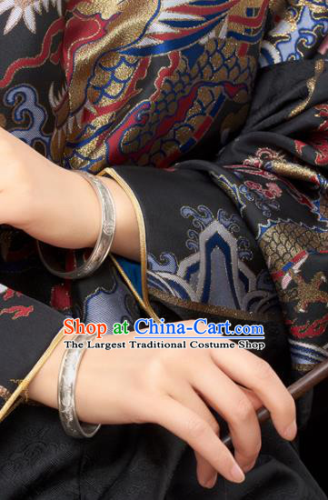 China Handmade Carving Silver Jewelry Accessories Wedding Bracelet