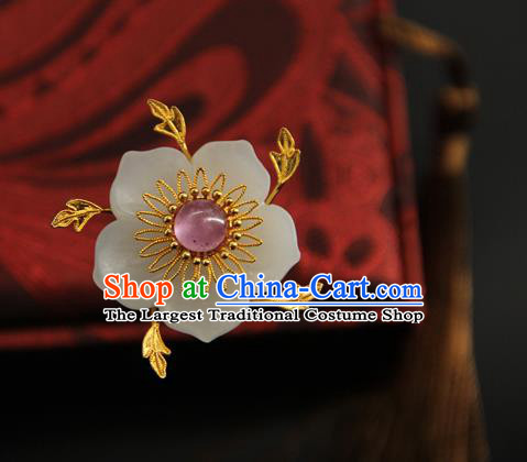 China Traditional Ming Dynasty Jade Plum Hair Stick Handmade Court Hairpin Ancient Empress Hair Accessories