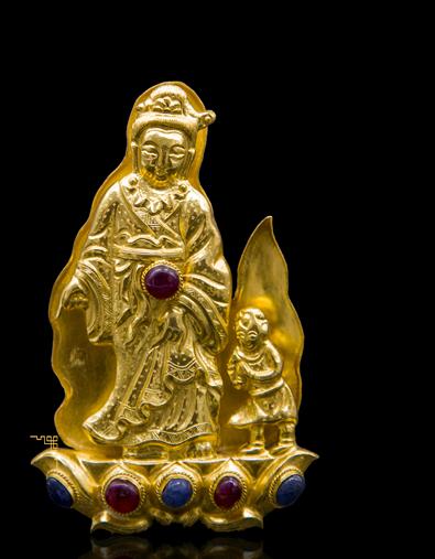 China Ancient Empress Golden Bodhisattva Hair Crown Traditional Ming Dynasty Palace Hair Accessories Handmade Court Gems Hairpin