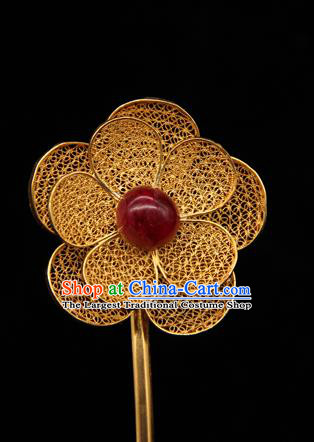 China Handmade Hairpin Traditional Ming Dynasty Hair Accessories Ancient Empress Golden Plum Hair Stick