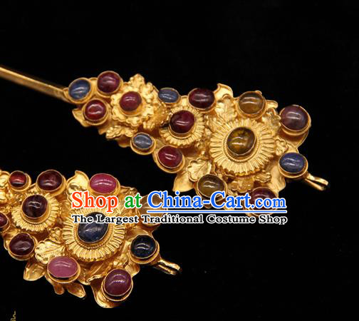 China Handmade Hair Accessories Ancient Empress Golden Hair Stick Traditional Ming Dynasty Gems Hairpin