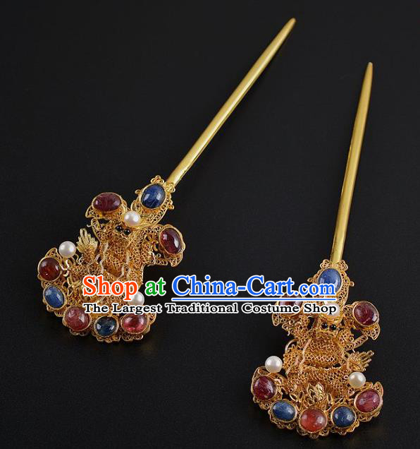 China Ancient Empress Gems Hairpin Handmade Palace Hair Jewelry Traditional Ming Dynasty Pearls Golden Hair Stick