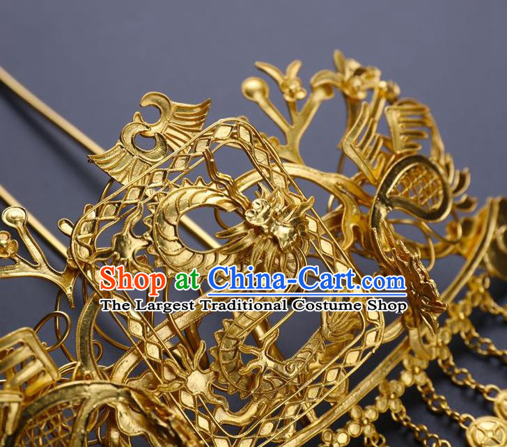 Traditional China Ancient Empress Golden Tassel Hairpin Handmade Hair Ornament Ming Dynasty Palace Hair Comb