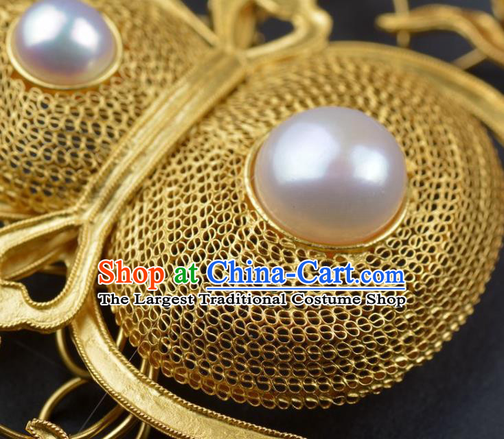 Handmade Chinese Ancient Empress Golden Gourd Breastpin Jewelry Traditional Qing Dynasty Court Pearls Brooch Accessories