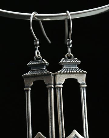 Handmade Chinese Traditional Pearl Ear Jewelry Eardrop Accessories Silver Carving Palace Earrings