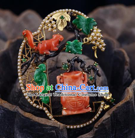 China Classical Cheongsam Carving Squirrel Brooch Traditional Handmade Jade Pearls Breastpin