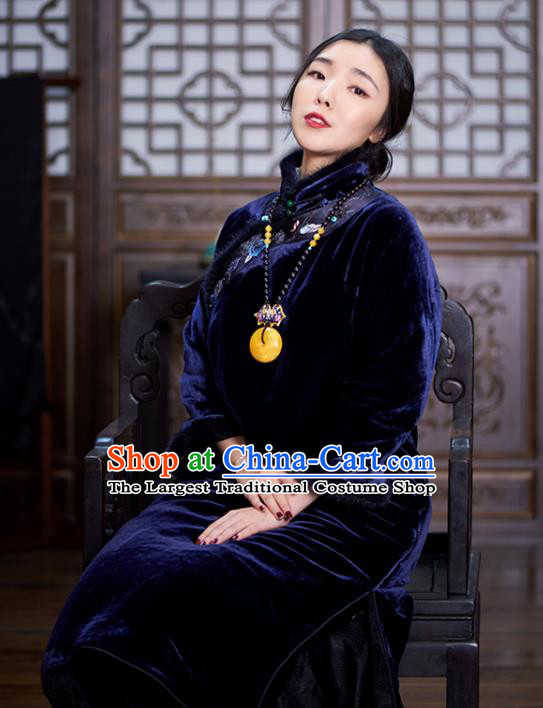 Traditional Chinese Young Women Cotton Wadded Cheongsam Embroidered Royalblue Velvet Qipao Dress