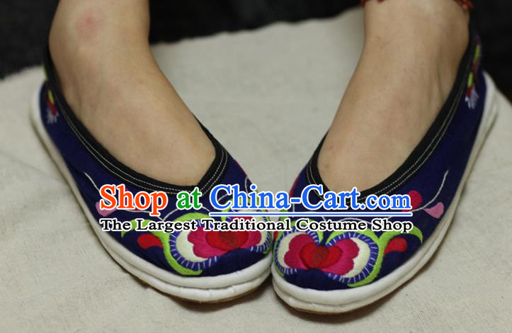 Chinese Traditional National Embroidered Navy Shoes Hanfu Shoes for Women