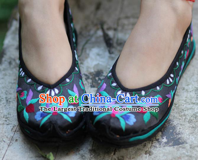 Chinese Handmade Shoes Traditional National Embroidered Black Shoes Hanfu Shoes for Women