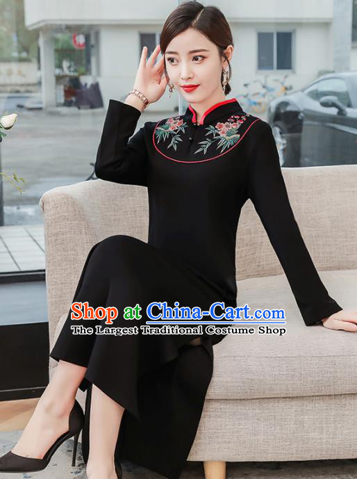 Chinese Traditional Embroidered Black Cheongsam Costume China National Qipao Dress for Women