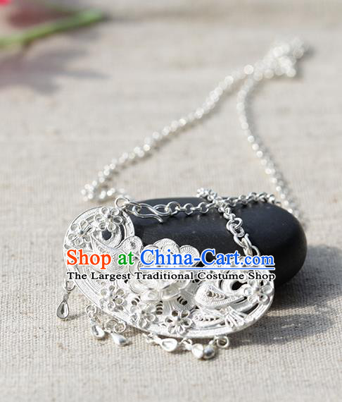Chinese Traditional Miao Nationality Silver Longevity Lock Handmade Ethnic Necklace Accessories for Women