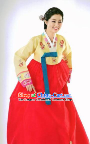 Korean Traditional Hanbok Mother of the Bride Outfit Yellow Blouse and Red Dress Asian Korea Fashion Costume for Women