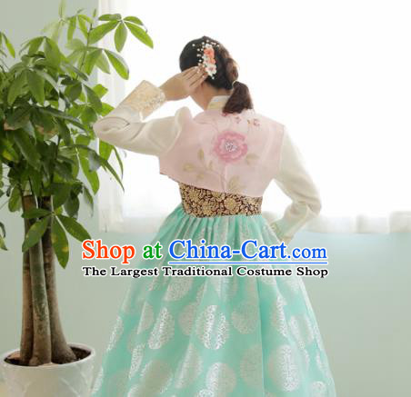 Korean Traditional Court Hanbok Garment Light Pink Blouse and Green Dress Asian Korea Fashion Costume for Women