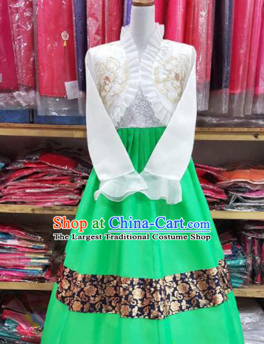Korean Traditional Court Hanbok Garment White Blouse and Green Dress Asian Korea Fashion Costume for Women