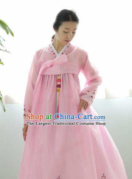Korean Traditional Court Hanbok Garment Blouse and Pink Dress Asian Korea Fashion Costume for Women