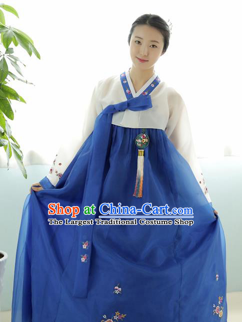 Korean Traditional Court Hanbok Garment White Blouse and Navy Dress Asian Korea Fashion Costume for Women