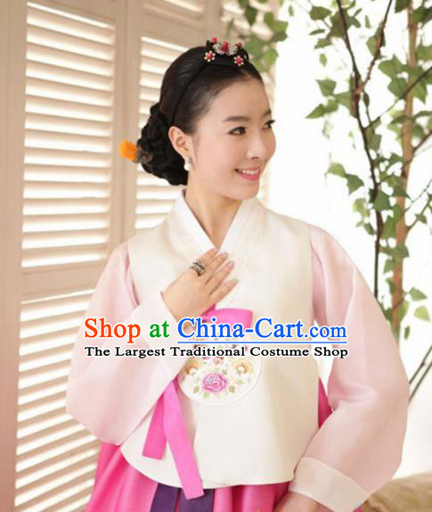 Korean Traditional Court Hanbok Garment Embroidered White Blouse and Pink Dress Asian Korea Fashion Costume for Women