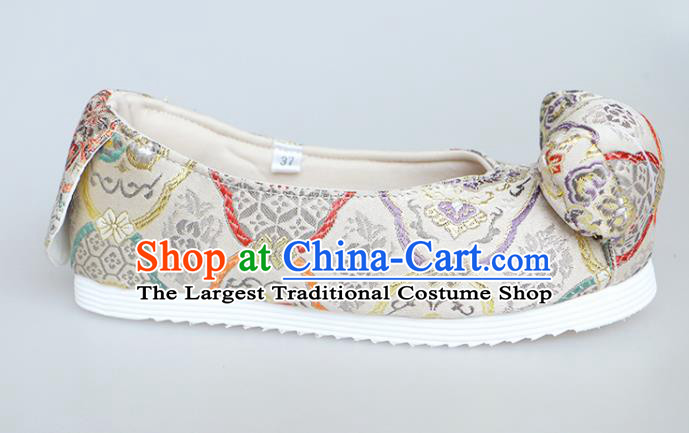 Chinese Traditional Beige Brocade Bow Shoes Opera Shoes Hanfu Shoes Wedding Shoes for Women